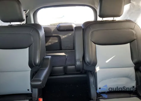 2022 Ford Explorer Xlt z USA, uszkodzony, nr VIN 1FMSK8DH8NGA55324